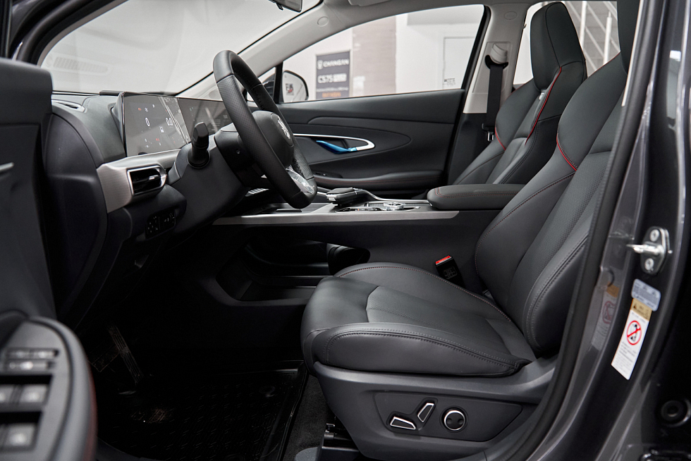 Changan UNI-T Техно, серый