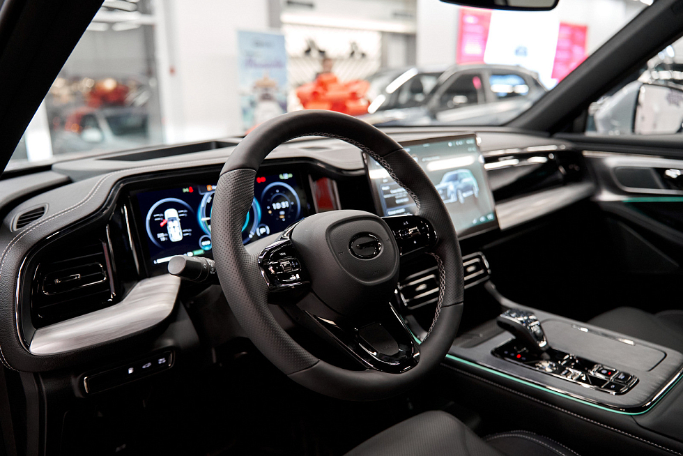 GAC GS8 GX Premium, серебряный