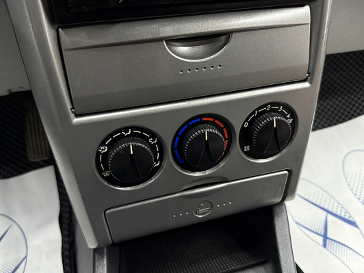 Lada (ВАЗ) Priora Норма, 2012 года, пробег 140373 км