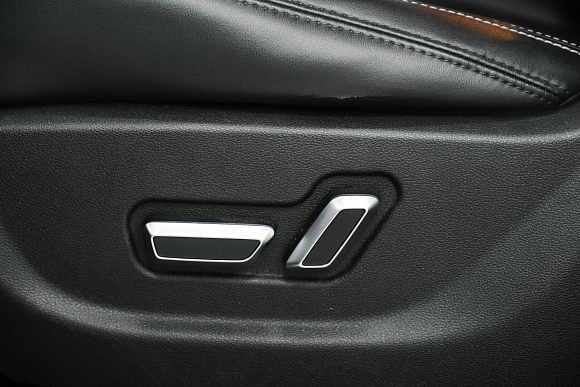 Geely Atlas Luxury, 2020 года, пробег 143663 км