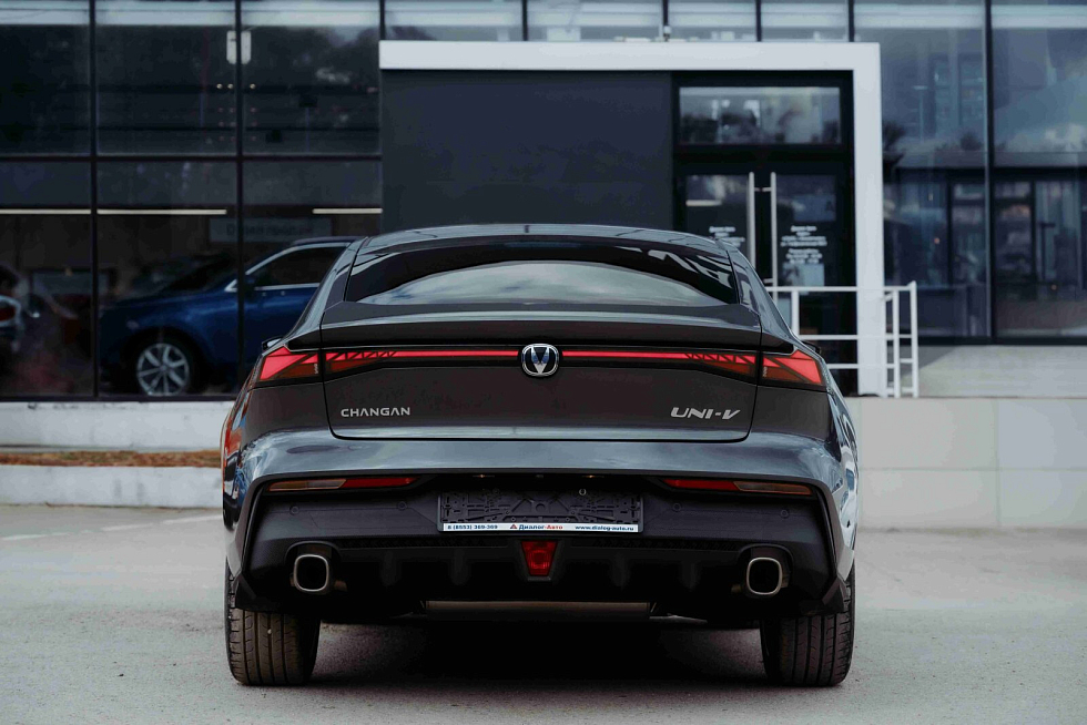 Changan UNI-V Tech, серый