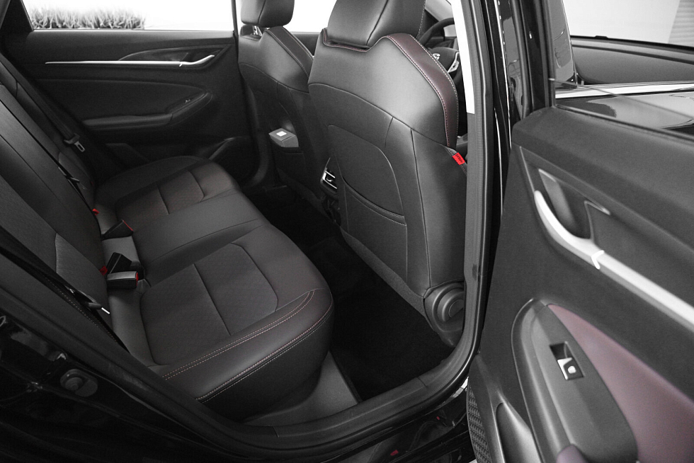 Changan Eado Plus Стандарт, черный