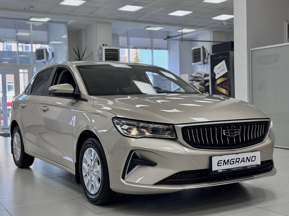 Geely Emgrand Luxury, бежевый