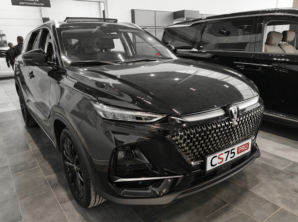 Changan CS75 Pro Техно 5 мест, черный