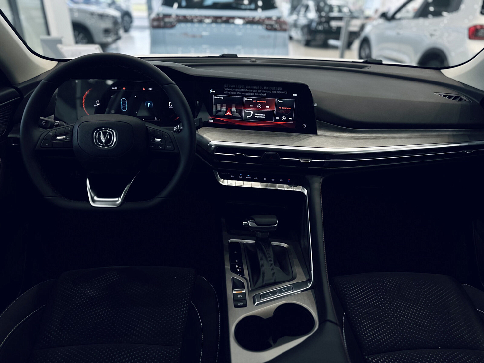 Changan CS35 Plus Комфорт, белый