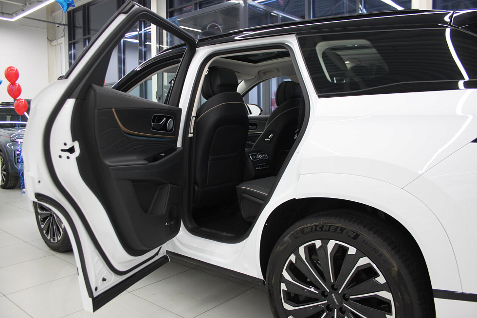 Jaecoo J8 Комфорт, белый