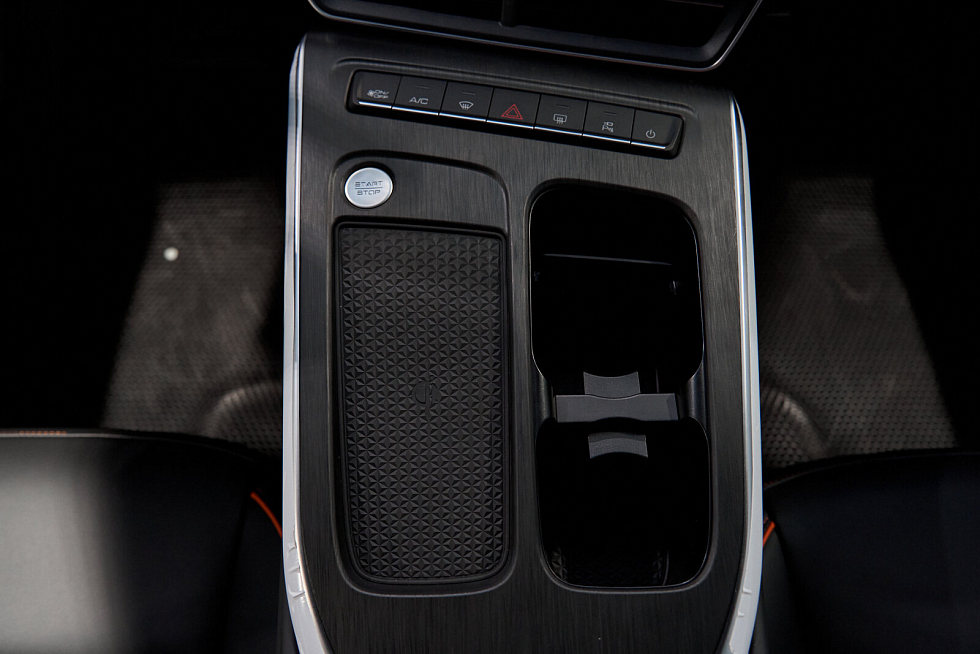 Haval F7 Премиум, черный