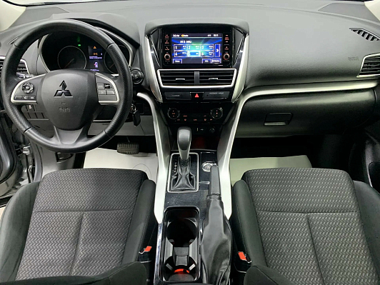 Mitsubishi Eclipse Cross Instyle, 2020 года, пробег 74036 км