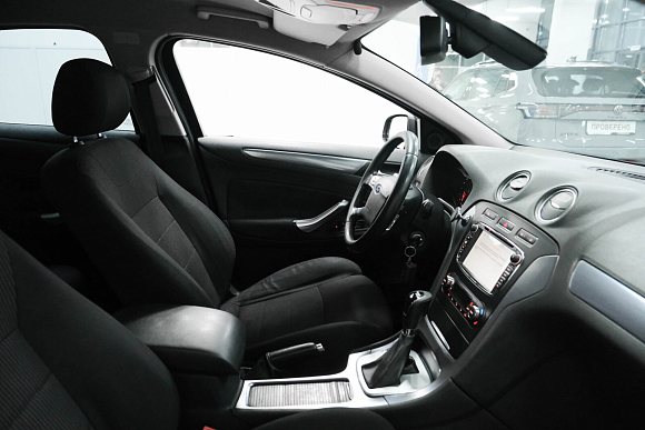 Ford Mondeo Titanium, 2012 года, пробег 201300 км