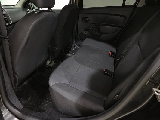 Renault Logan Privilege, 2015 года, пробег 133191 км