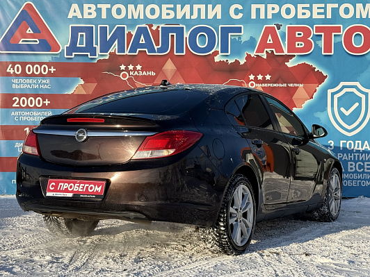 Opel Insignia Essentia, 2013 года, пробег 236000 км