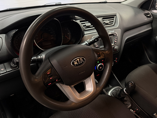 Kia Rio, 2013 года, пробег 245800 км