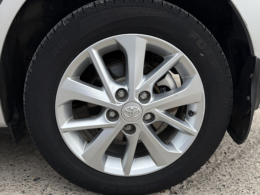 Toyota Auris, 2013 года, пробег 173600 км