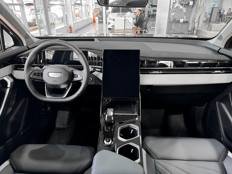 Geely Atlas Люкс, зеленый