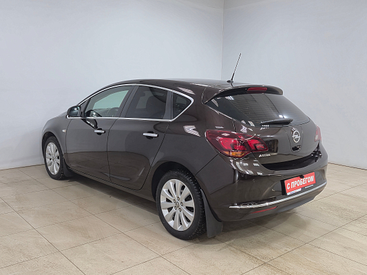 Opel Astra Cosmo, 2013 года, пробег 260072 км