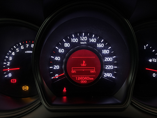 Kia Ceed, 2015 года, пробег 124039 км