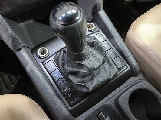 Volkswagen Amarok, 2012 года, пробег 175954 км