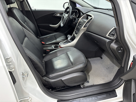 Opel Astra Cosmo, 2011 года, пробег 215830 км