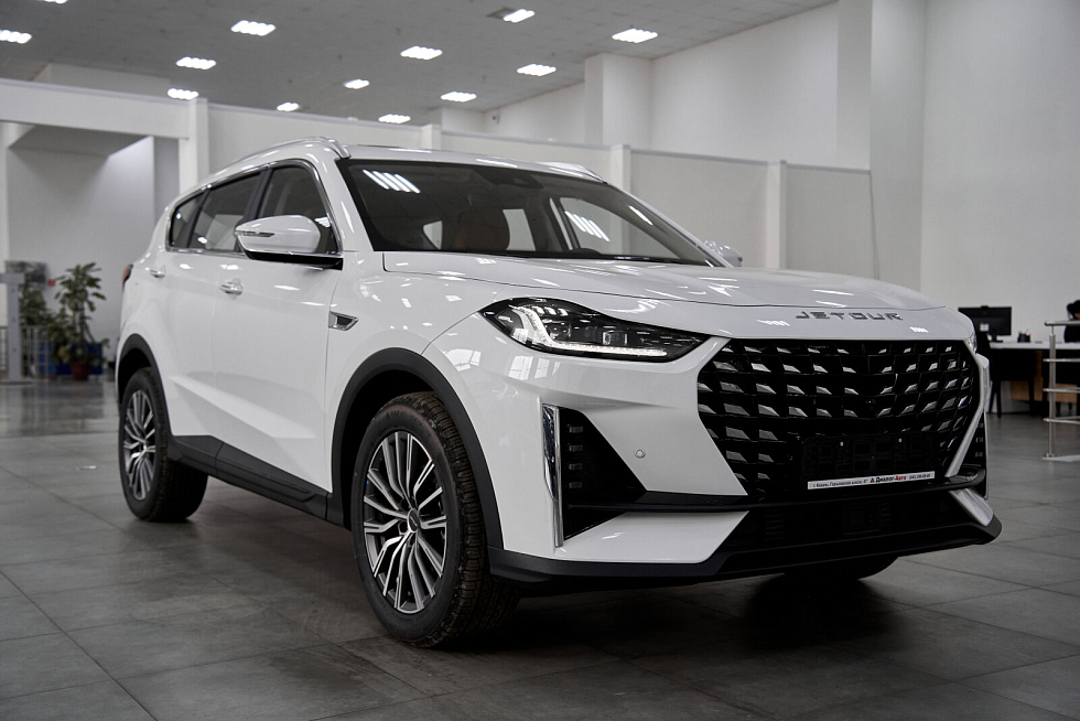 JETOUR X70+ Комфорт, белый