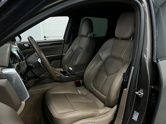 Porsche Cayenne, 2013 года, пробег 273288 км