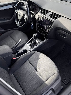 Skoda Octavia Hockey Edition, 2019 года, пробег 135709 км