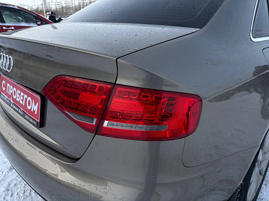 Audi A4, 2010 года, пробег 219615 км
