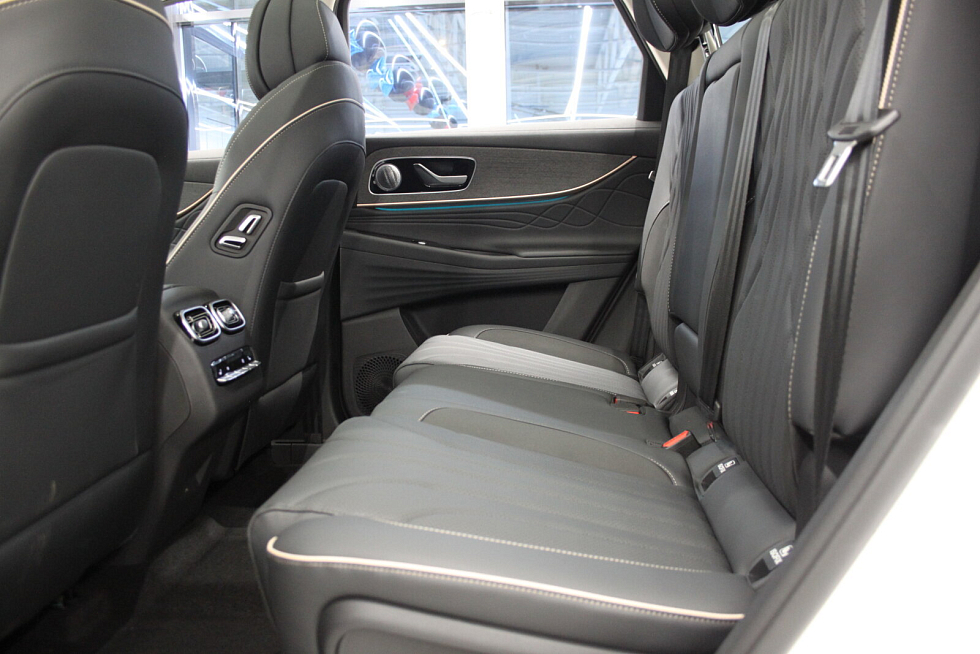 Jaecoo J8 Комфорт, белый