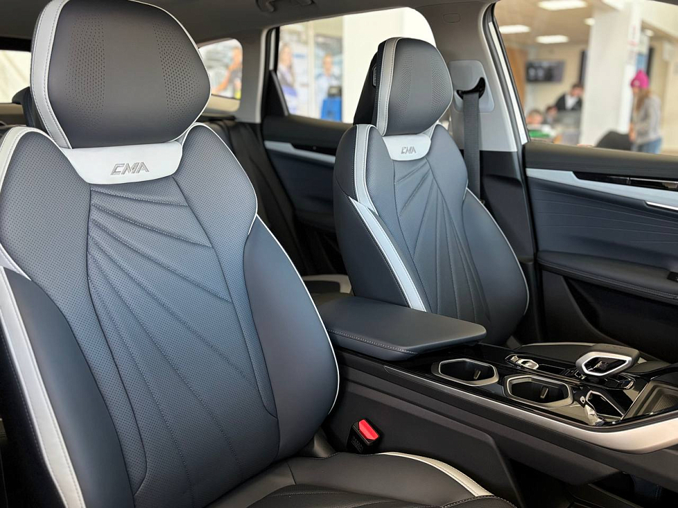 Geely Atlas Flagship, белый