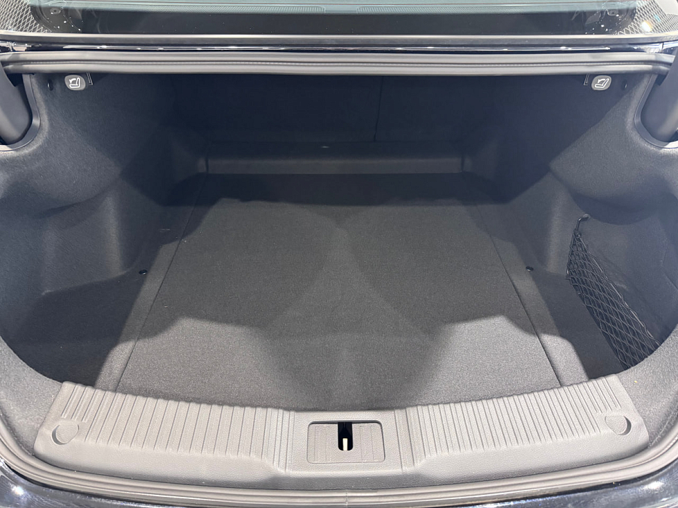 Hongqi H5 Чёрная Серия (Black Edition), черный