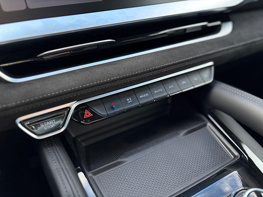 Geely Monjaro Flagship (2023-2025), 2024 года, пробег 55000 км