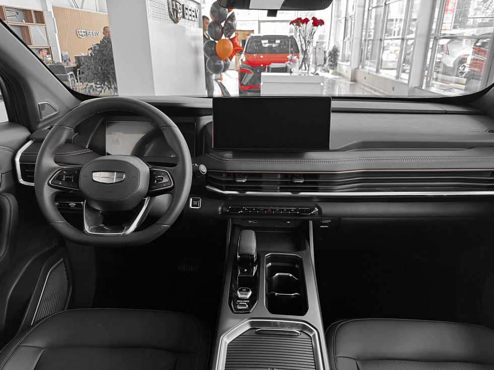 Geely Okavango Флагман, белый