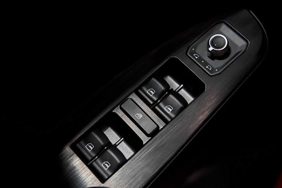 Haval Jolion Оптимум, красный