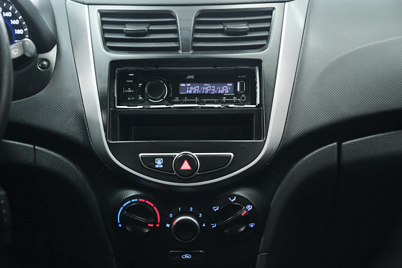 Hyundai Solaris Active, 2015 года, пробег 98000 км