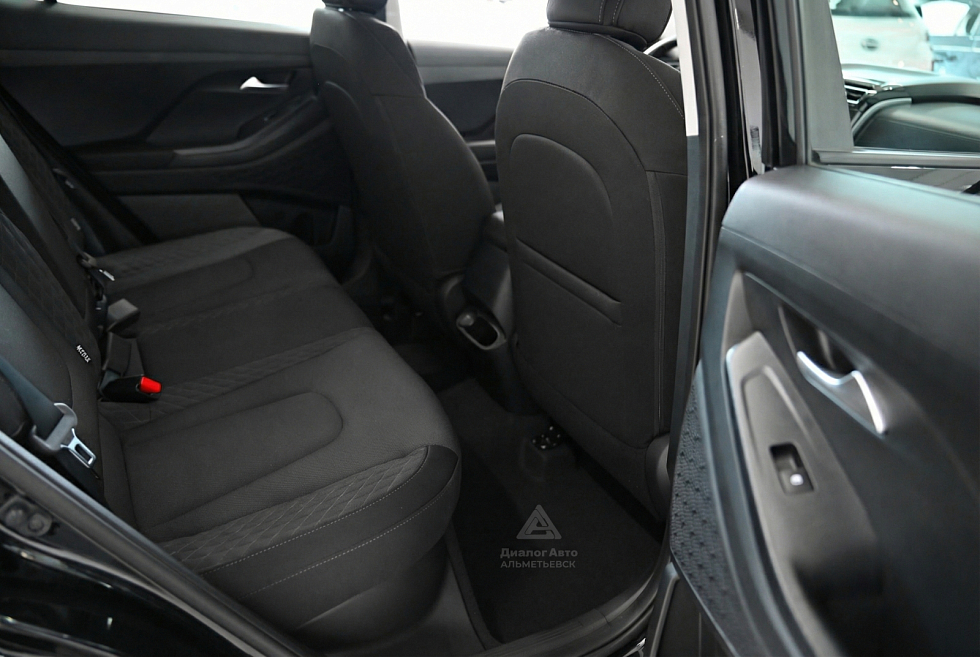 Solaris HC Фэмили (Family) (АТ), черный