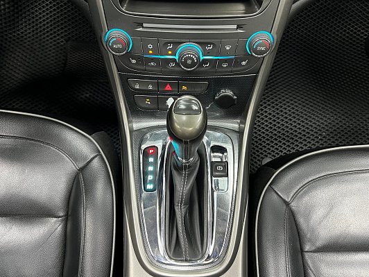 Chevrolet Malibu LTZ, 2012 года, пробег 220000 км
