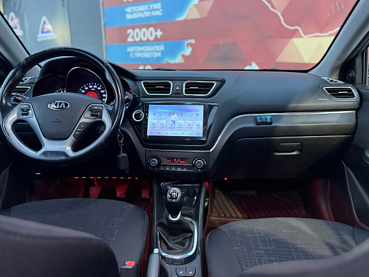Kia Rio, 2015 года, пробег 112000 км