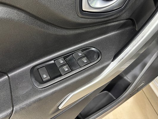 Lada (ВАЗ) XRAY Luxe Prestige, 2016 года, пробег 111030 км