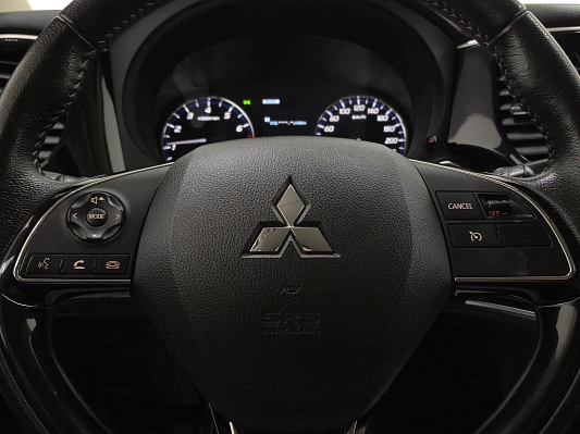 Mitsubishi Outlander Instyle, 2021 года, пробег 37140 км