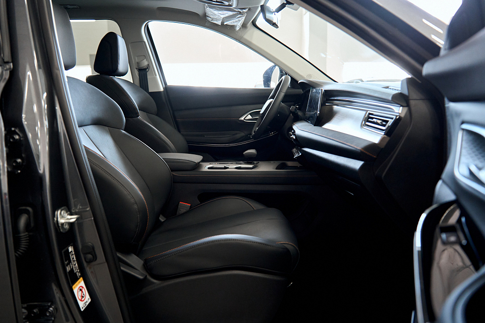 Changan CS75 Pro Техно 5 мест, черный