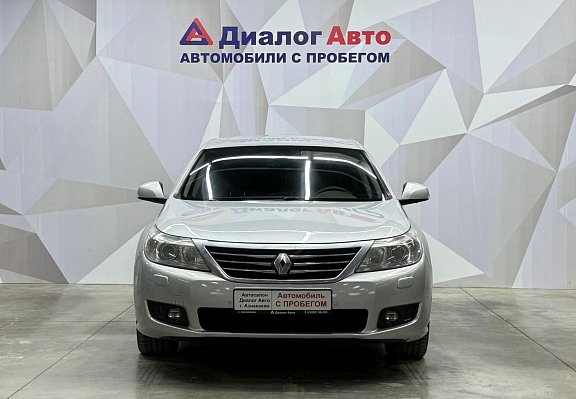 Renault Latitude Privilege, 2012 года, пробег 217598 км