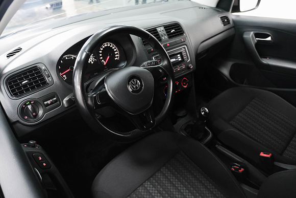Volkswagen Polo Trendline, 2017 года, пробег 67000 км