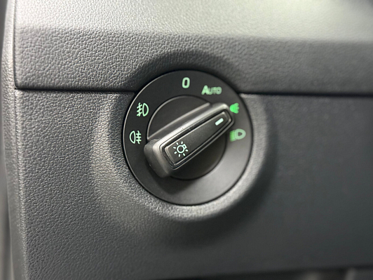 Skoda Octavia Ambition, 2019 года, пробег 164559 км