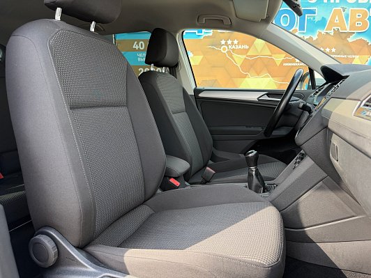 Volkswagen Tiguan Trendline, 2019 года, пробег 207260 км