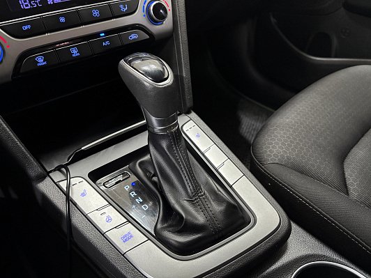 Hyundai Elantra Comfort, 2018 года, пробег 173658 км