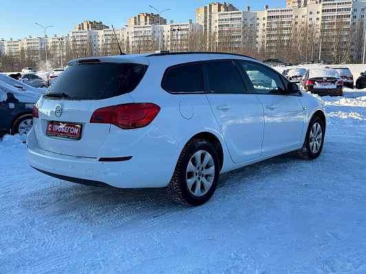 Opel Astra Enjoy, 2014 года, пробег 198000 км