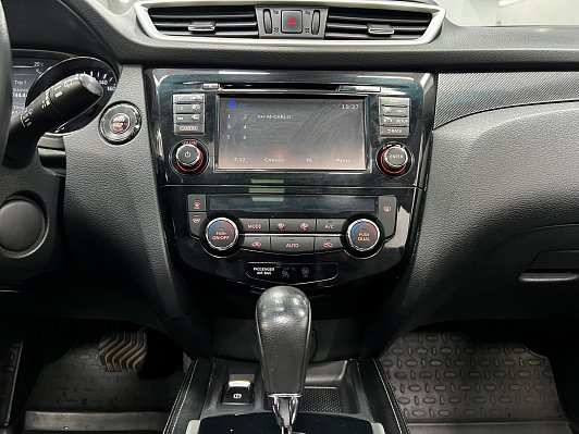Nissan X-Trail LE, 2016 года, пробег 79000 км