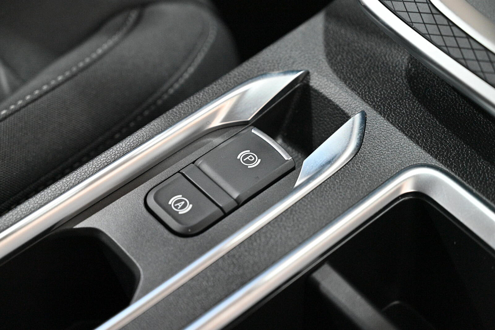 Haval M6 Оптимум, серебряный