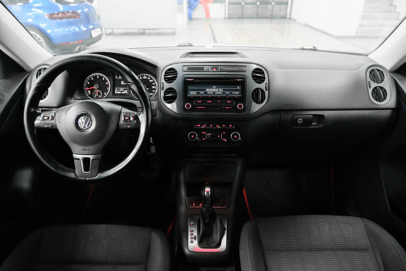 Volkswagen Tiguan Sochi Edition, 2013 года, пробег 212828 км