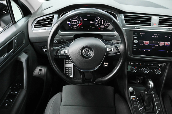 Volkswagen Tiguan Highline, 2018 года, пробег 251323 км