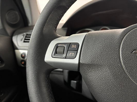 Opel Astra Enjoy, 2011 года, пробег 167072 км